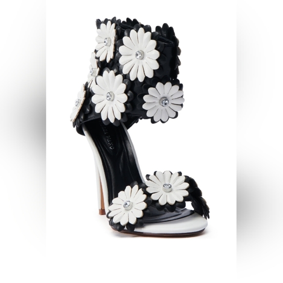 "WICKED WONDERLAND" Azalea Wang Black and White Floral Women's Heels - Picture 1 of 6